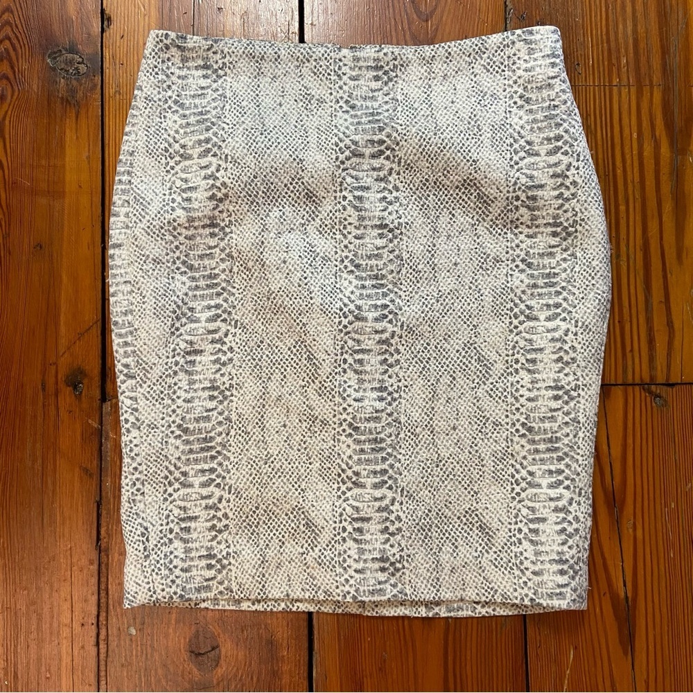 Ann Taylor Snake Print Pencil Skirt in Cream and Gray